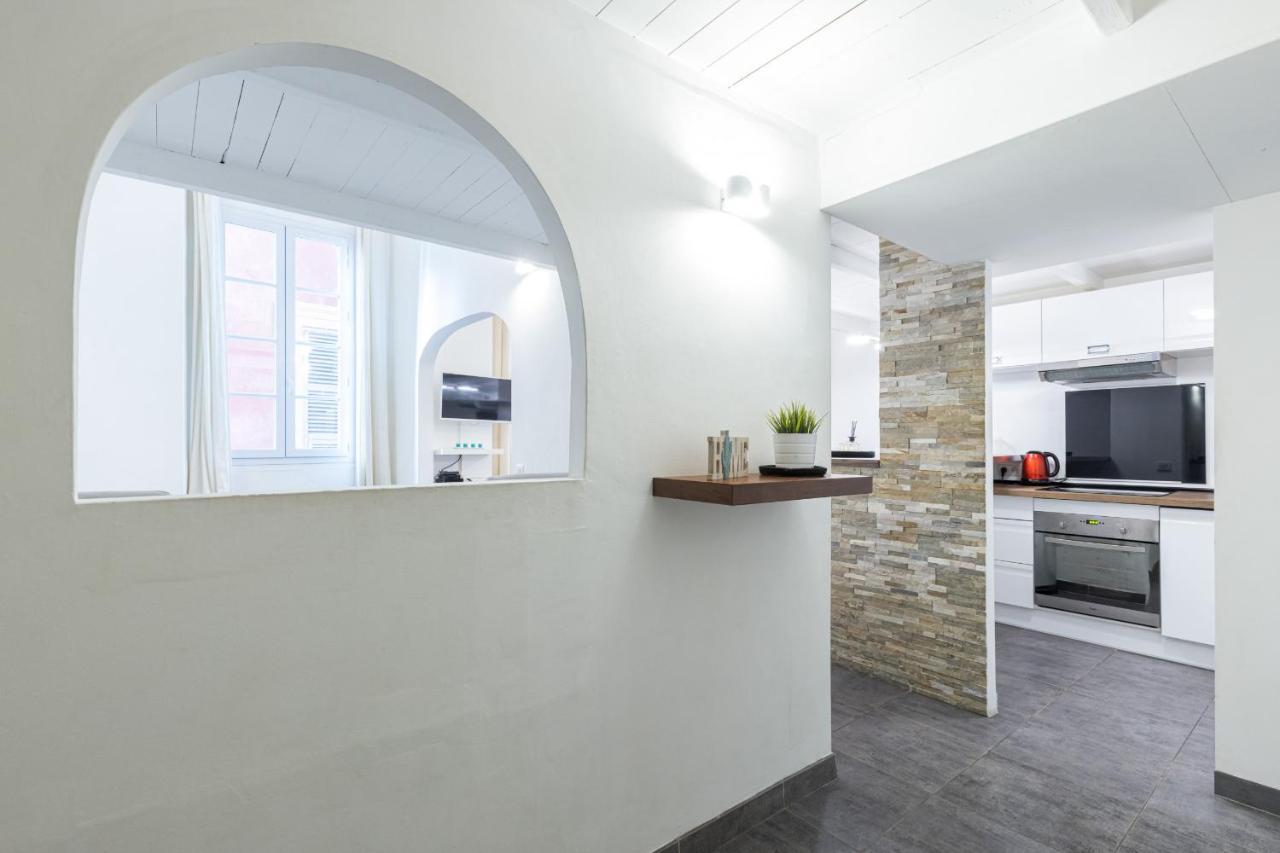 Duplex In Rue De La Prefecture Old Town 2 Bdrs Apartment Nizza
